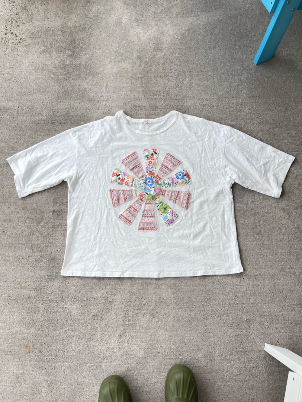 Easel quilted patchwork floral flower oversized tee t-shirt top white